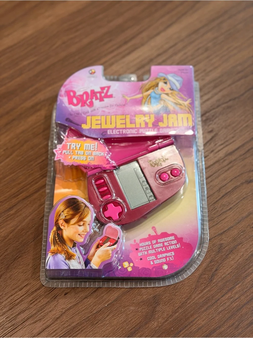NEW Bratz jewelry jam electronic handheld puzzle game by MGA Vintage RARE HTF